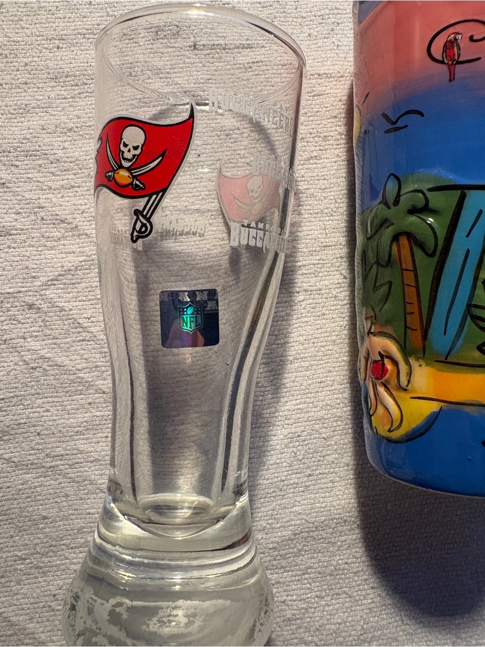 Lot of 4 novelty 2.5oz Glass Shot Glasses Decorated Tampa Bay/ Costa Rica/Bahama - Picture 5 of 9
